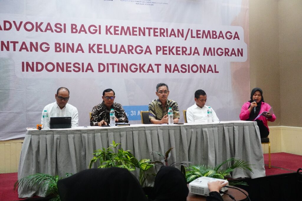 gelar fgd advokasi bagi kementerian/lembaga; sbmi bahas bina keluarga pekerja migran indonesia di desa 06/10/2024