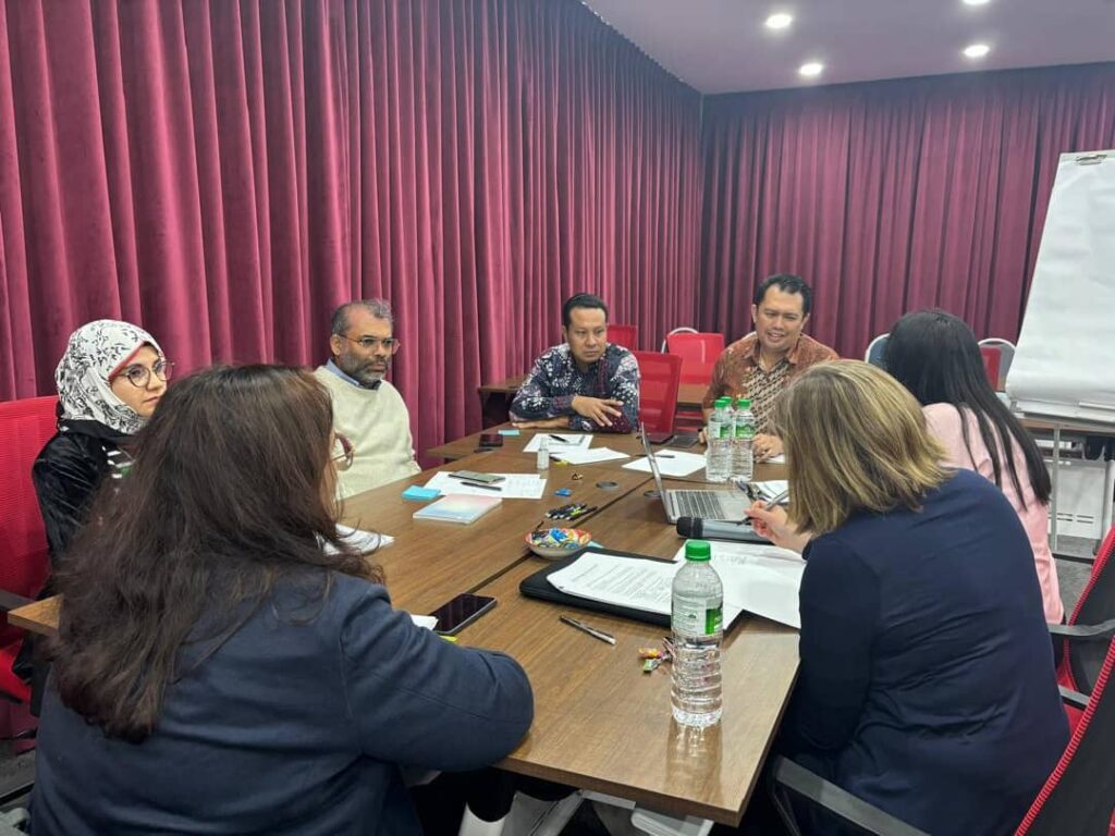 DPLN SBMI MALAYSIA Bekerjasama Dalam Lokakarya Intervensi dan Kesehatan Pekerja Migran Di Kuala Lumpur 1 DPLN SBMI MALAYSIA Bekerjasama Dalam Lokakarya Intervensi dan Kesehatan Pekerja Migran Di Kuala Lumpur 28/06/2025