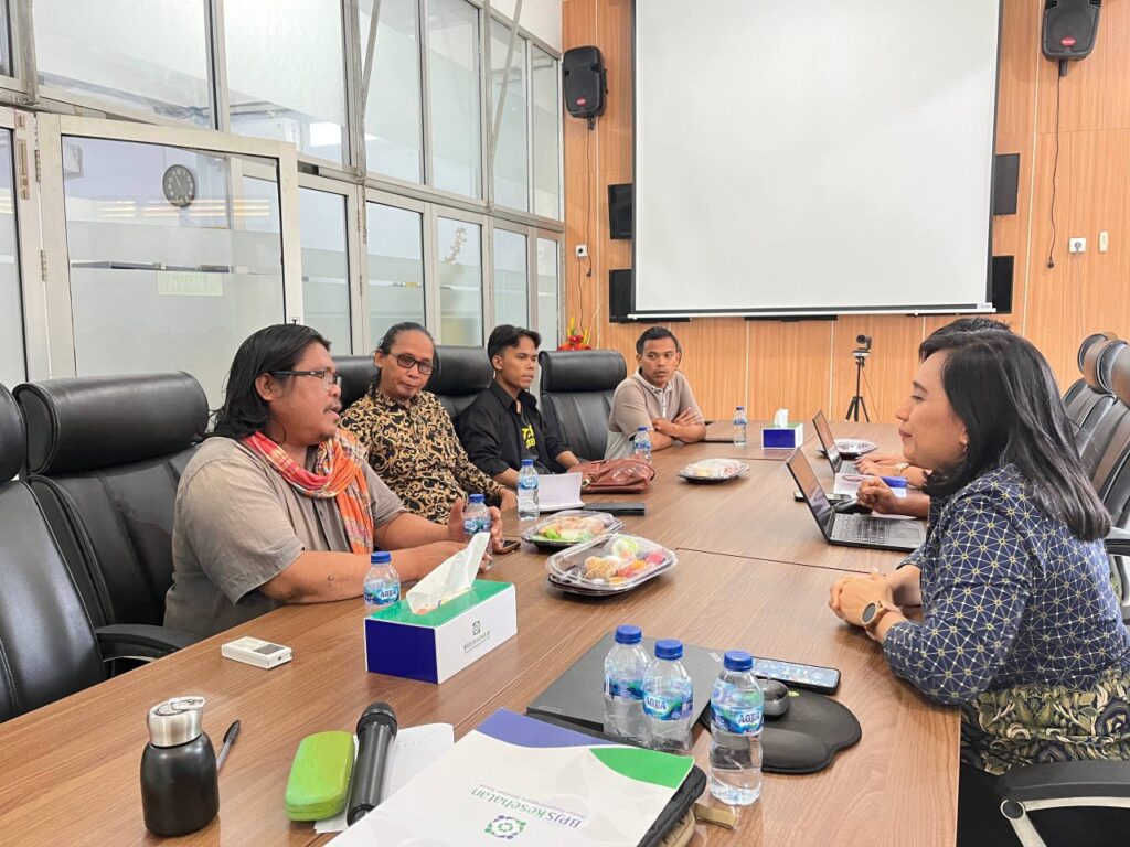 DEWAN PIMPINAN CABANG SERIKAT BURUH MIGRAN INDONESIA LOMBOK TIMUR