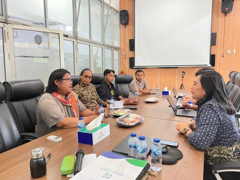 DEWAN PIMPINAN CABANG SERIKAT BURUH MIGRAN INDONESIA LOMBOK TIMUR